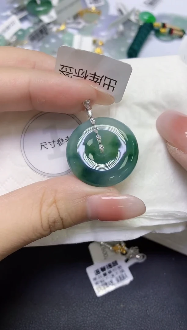 颈饰18K金镶嵌翡翠天然缅甸翡翠A货百元以上9元证书费自理