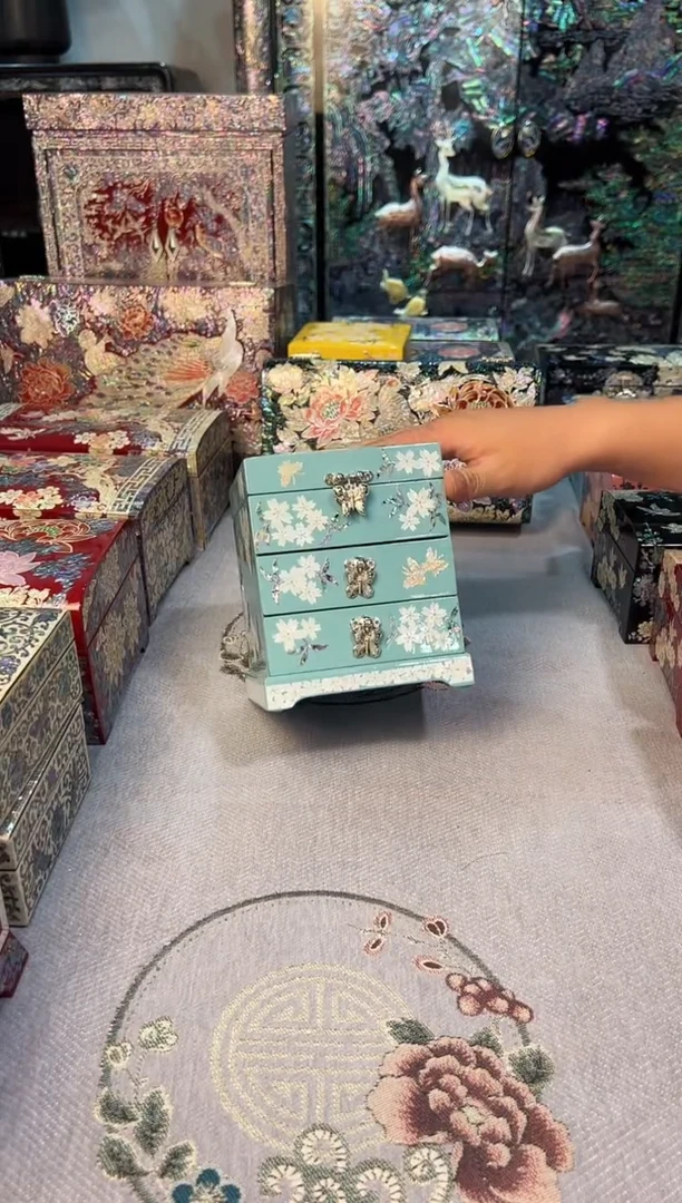 满贝底·弘贝雅螺钿漆器文化馆
