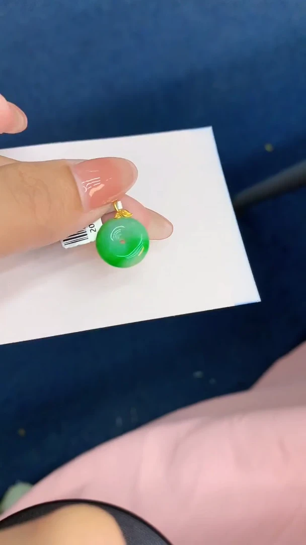 翡翠18K金镶嵌颈饰           1