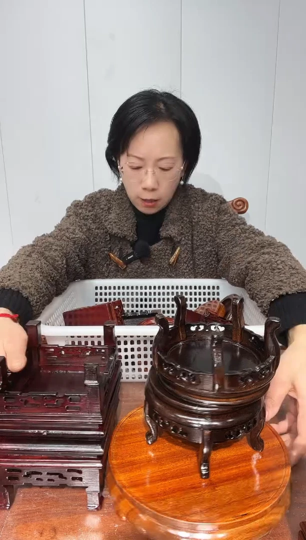 木君**下元旦快乐！左上角点点关注