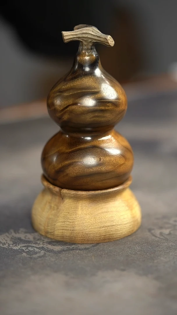 【闪购商品】金丝楠木雕156号阴沉满花纹精品手工葫芦把玩摆件