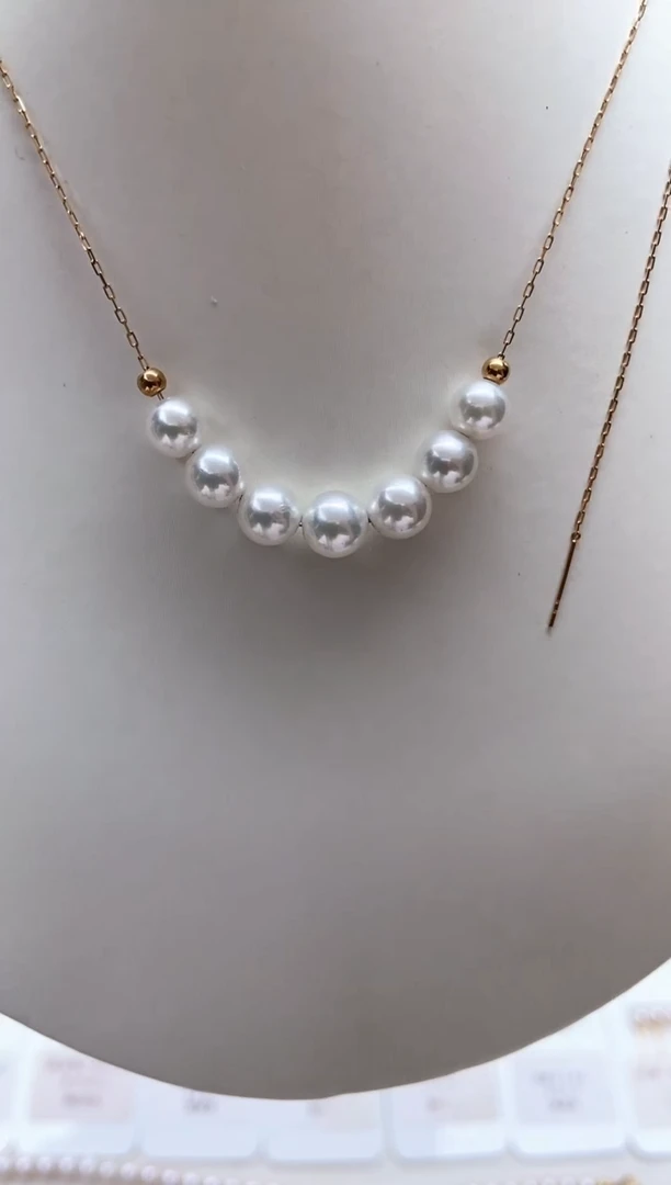 颈饰18K金镶嵌海水珍珠微笑链颈饰