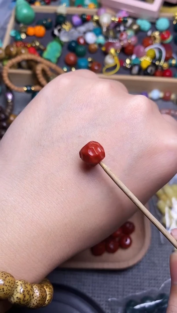 南红玛瑙配饰未镶嵌无相卡10mm 单个发