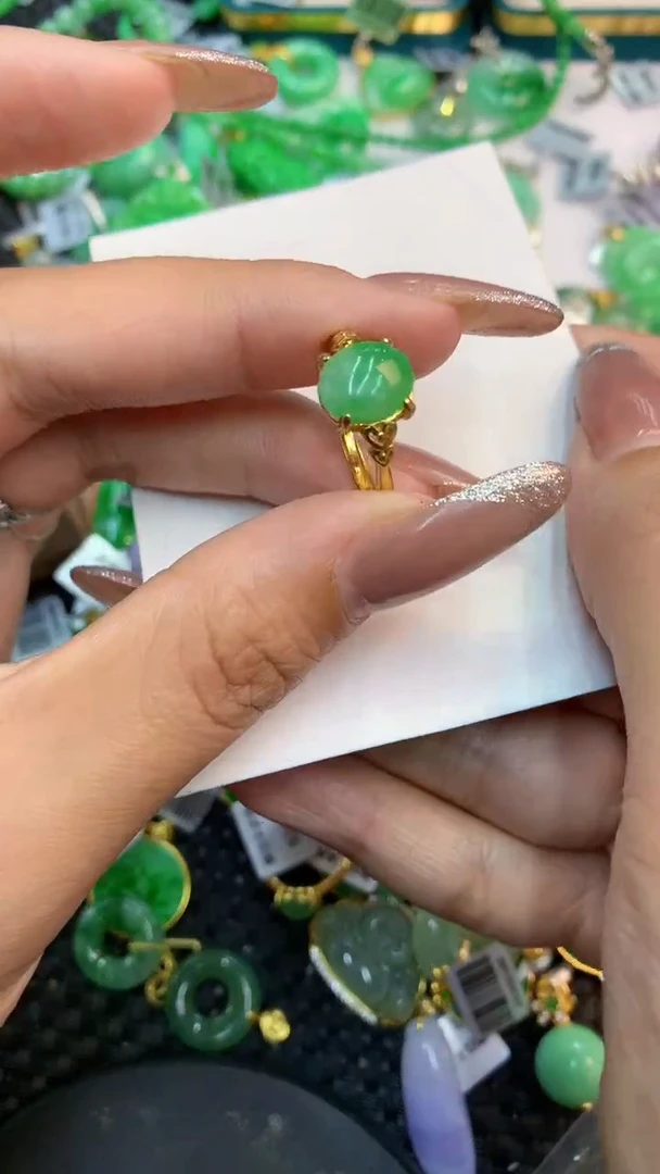 颈饰未镶嵌翡翠1