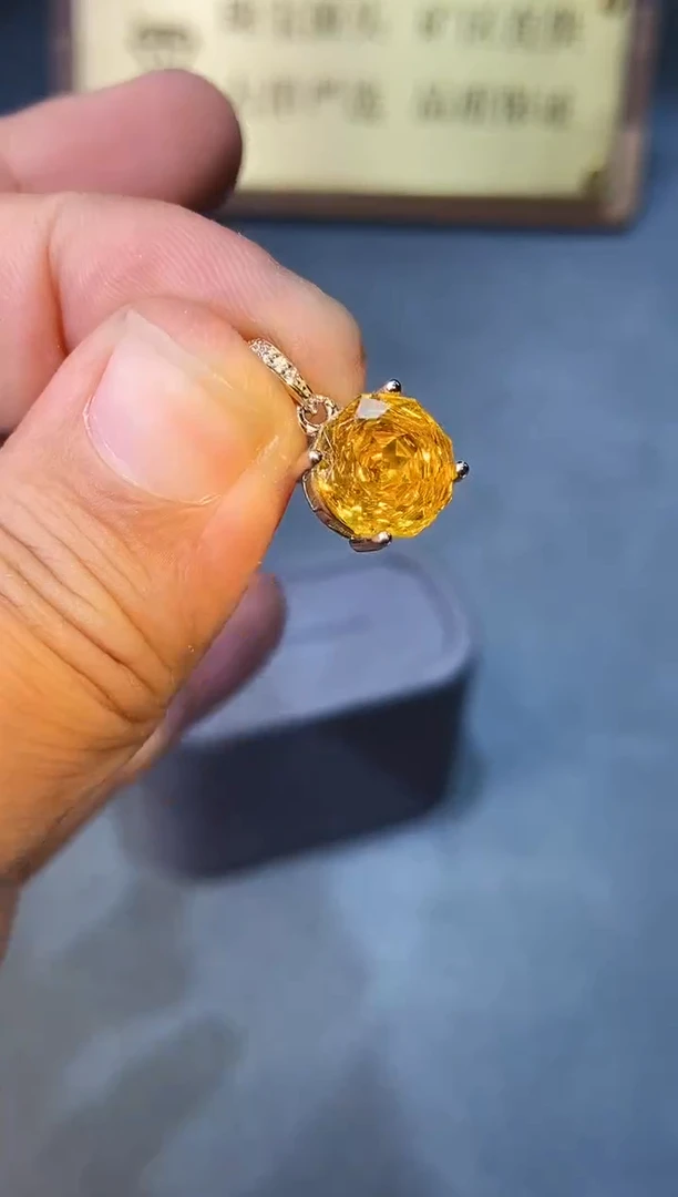 颈饰银S925镶嵌碧玺.........