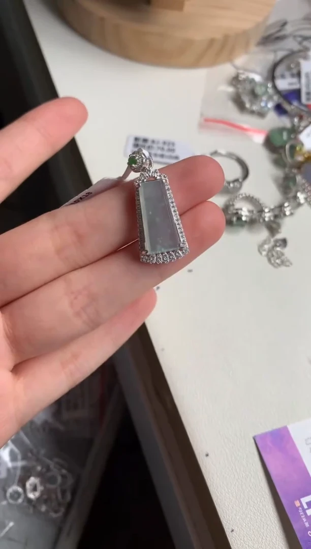 银S925镶嵌戒指翡翠?**?吊坠