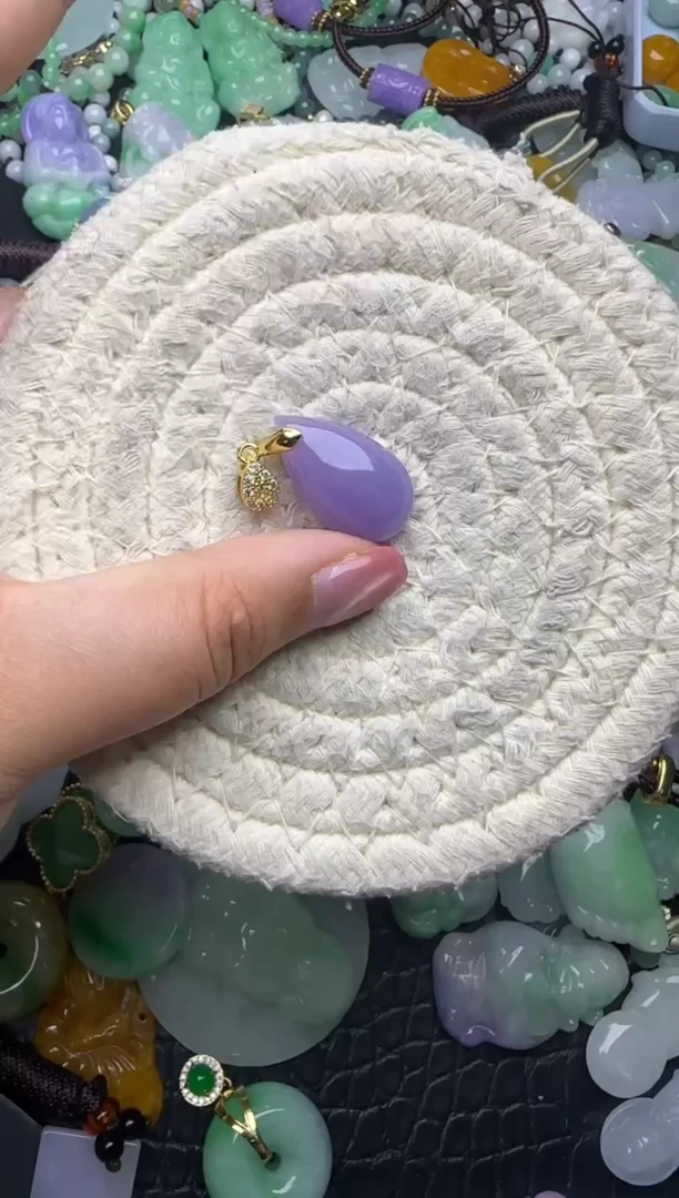 颈饰未镶嵌翡翠天然缅甸翡翠吊坠