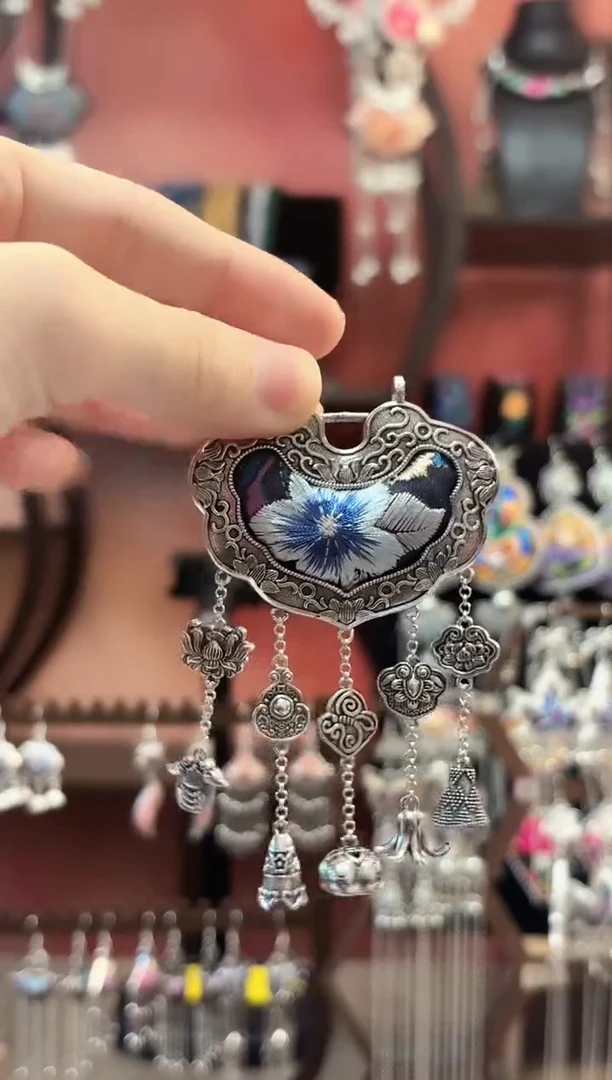 织绣 云织谣民族风精美饰品   83+链子