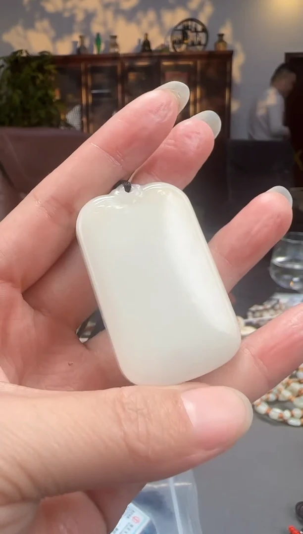 【闪购商品】和田玉颈饰未镶嵌拍一发一多样性发货