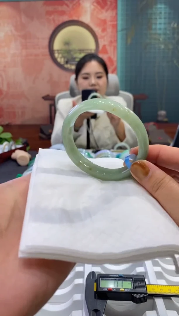 未镶嵌手镯翡翠多人00014921