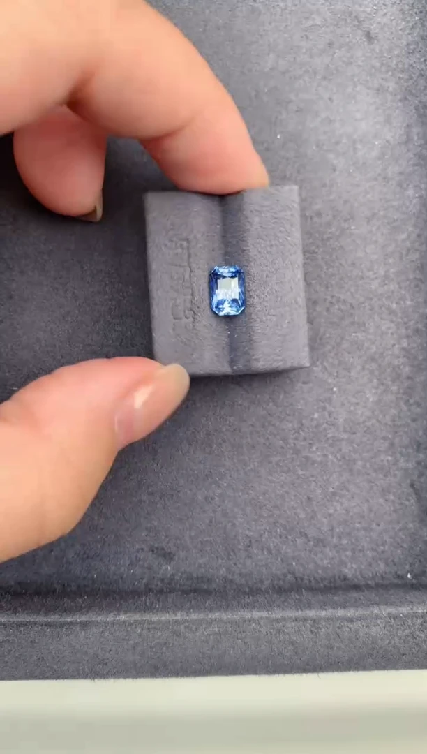 裸石蓝宝石1.6ct矢车菊  定制  FD