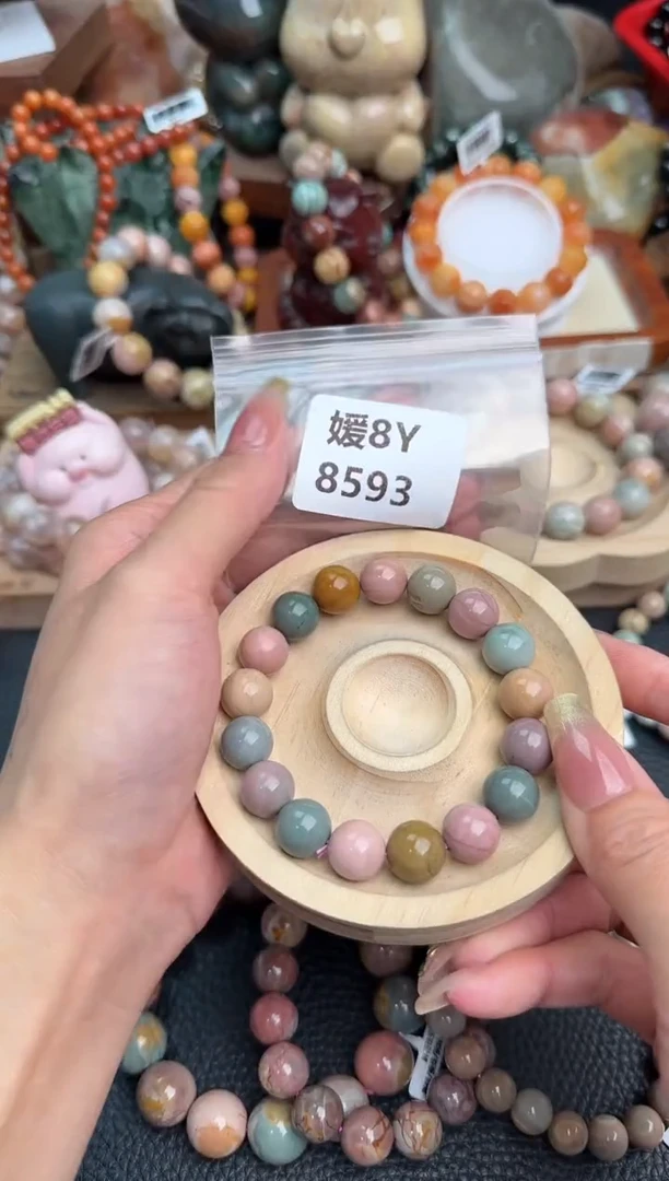 【闪购商品】石英质玉手链未镶嵌8Y8593