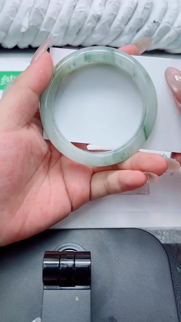 石英质玉手镯未镶嵌34-57.4