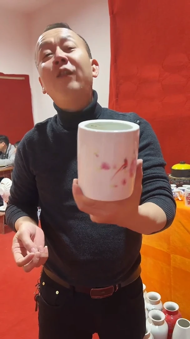 摆件陶景德镇陶瓷水点桃花笔筒