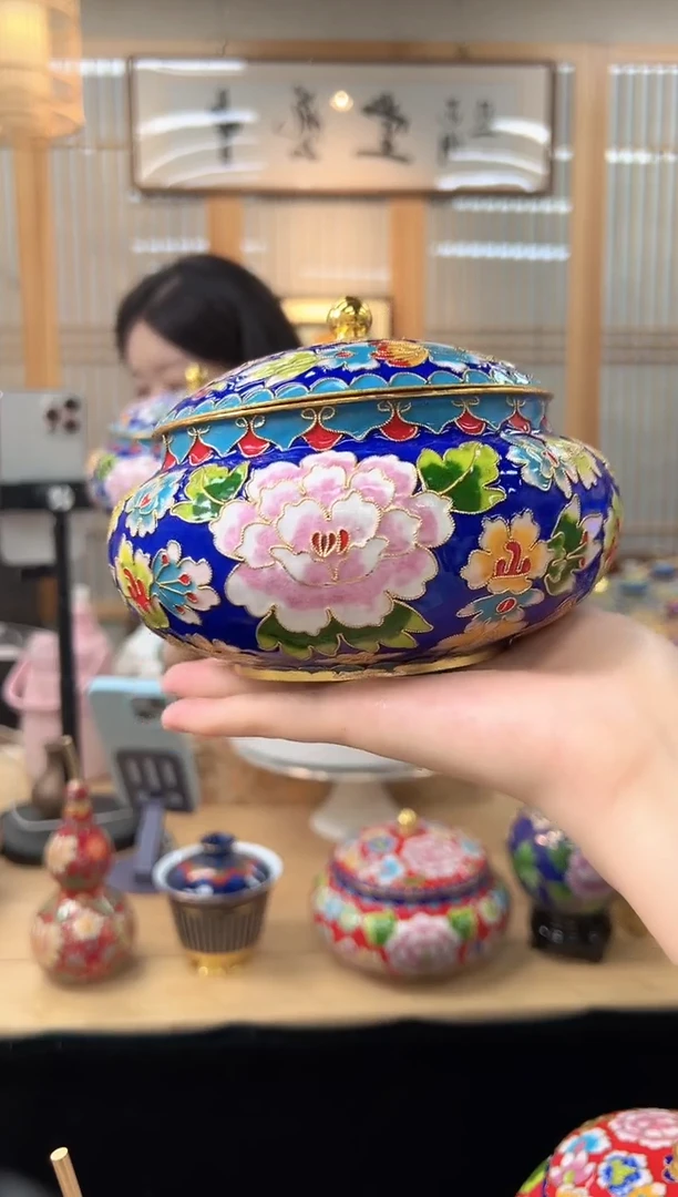 景泰蓝花丝喜子罐6寸XZG002蓝