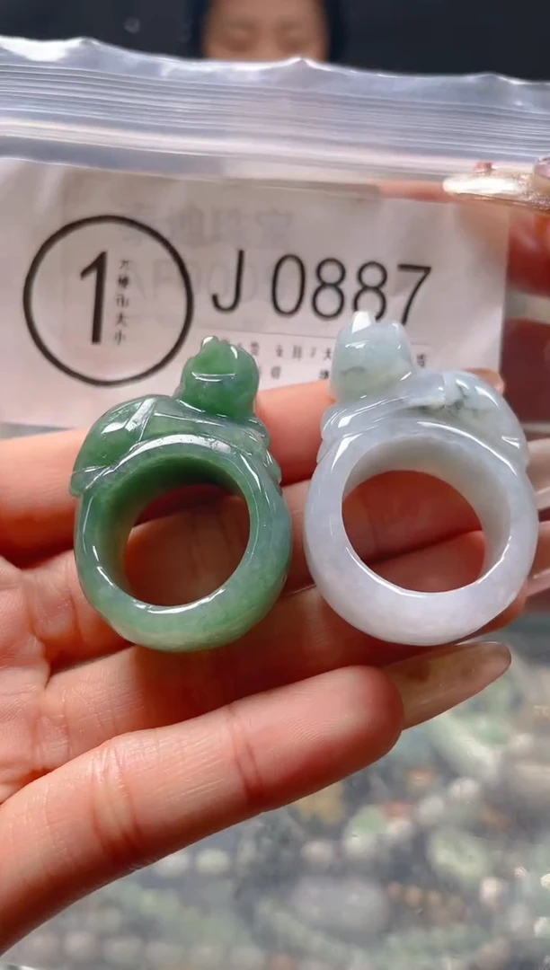 【闪购商品】翡翠颈饰未镶嵌/J/翡翠A货一图一物