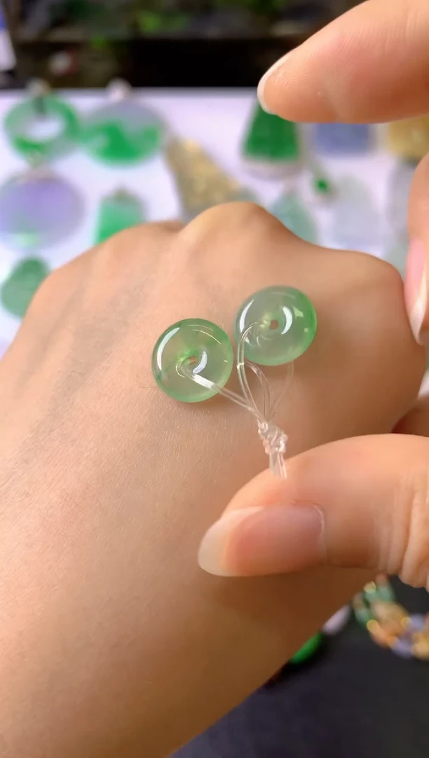 未镶嵌定制翡翠g*裸玉（客户意向镶嵌）