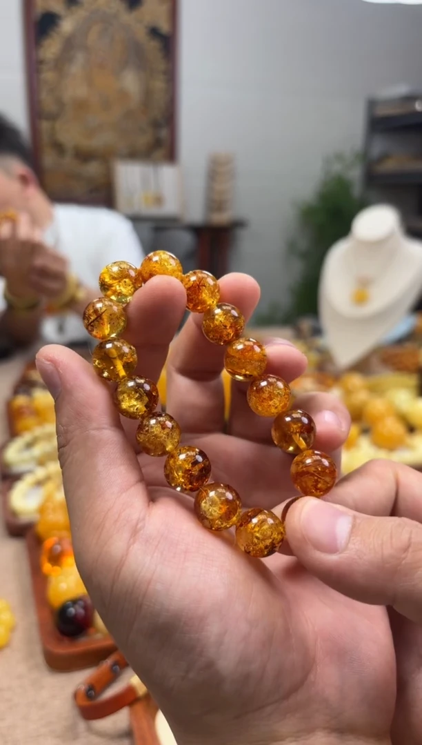 【闪购商品】蜜蜡裸石未镶嵌手串