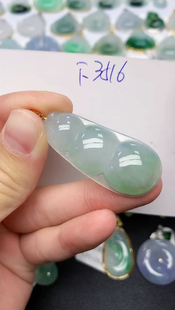 颈饰18K金镶嵌翡翠天然缅甸A货翡翠百元以上9元证书费自理