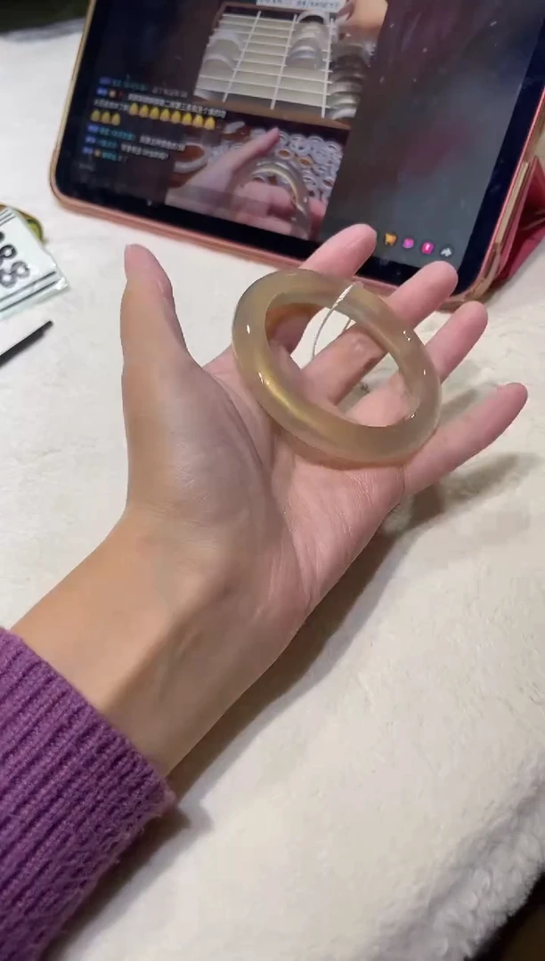 手镯玛瑙/玉髓未镶嵌55.3鉴赏期48小时