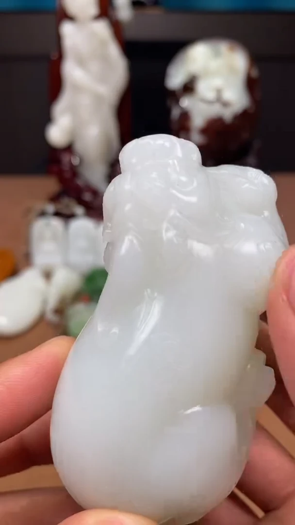 未镶嵌和田玉挂件陈****.和田玉