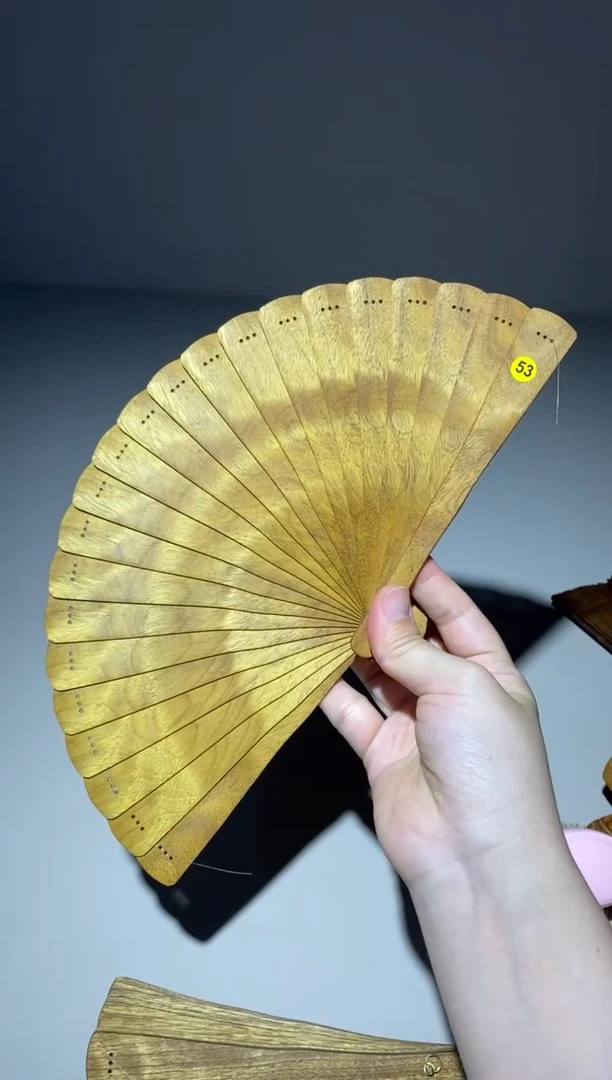 金丝楠s****?16cm金丝楠木小叶桢楠扇53