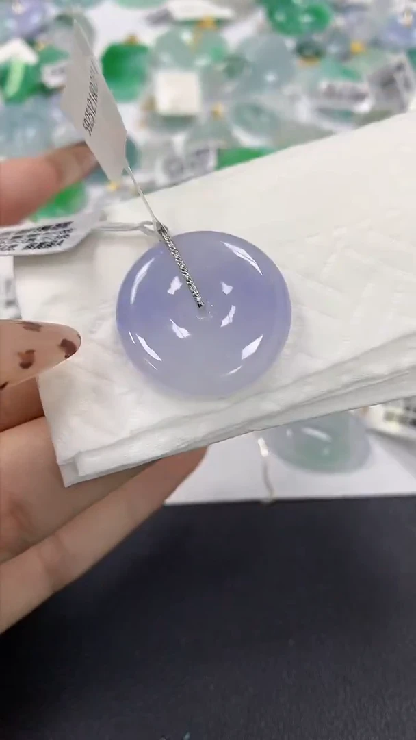 颈饰18K金镶嵌翡翠a货假一赔三支持复检百元上9元证书费自理