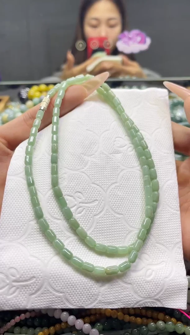 颈饰未镶嵌翡翠4MM