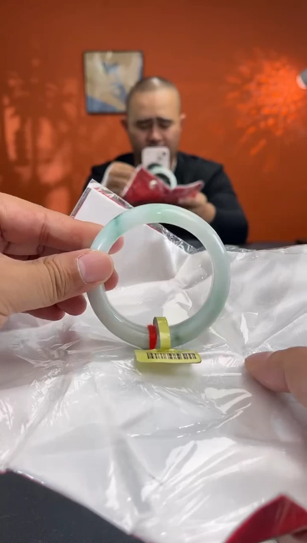 未镶嵌手镯翡翠55