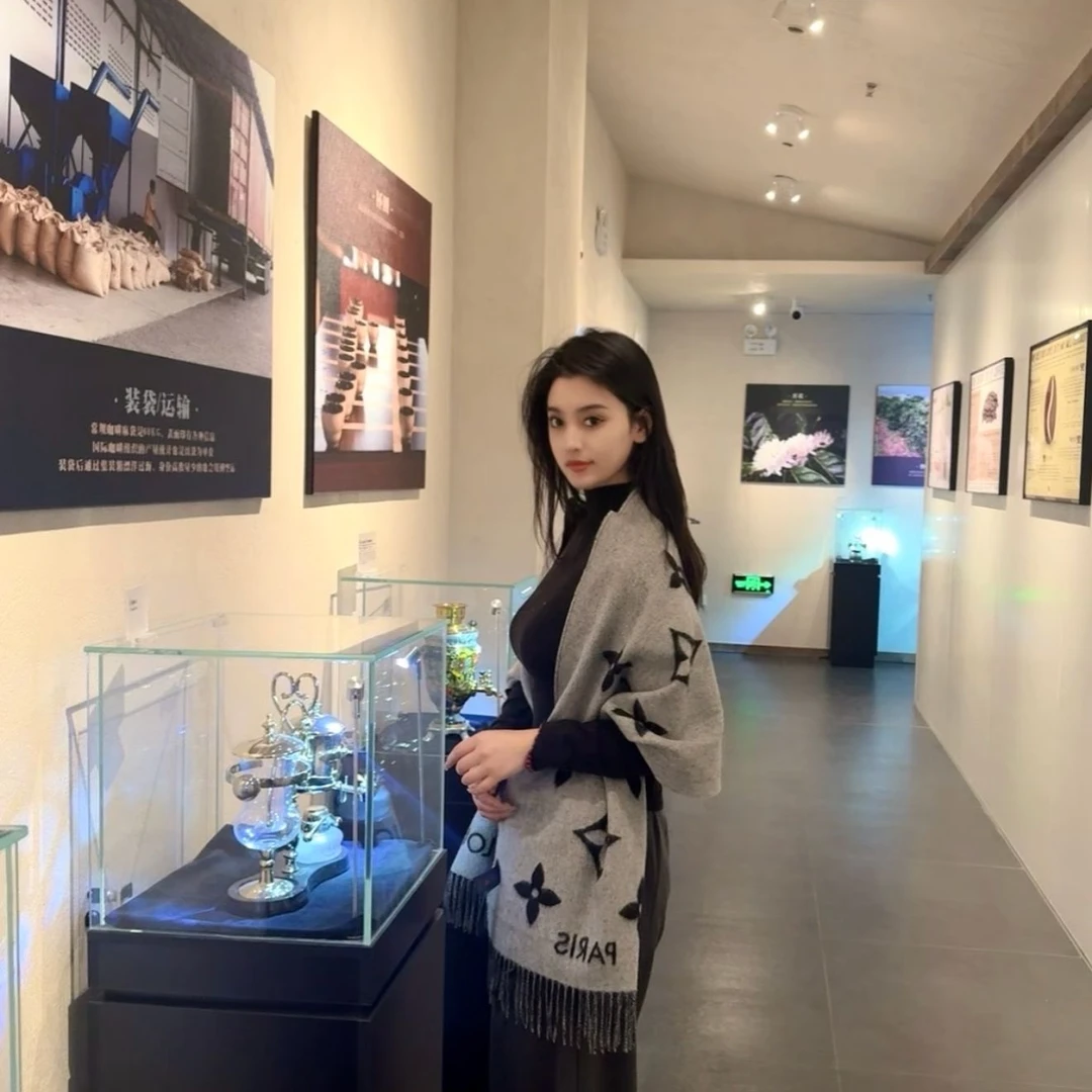 保暖字母围巾针织网红成人披肩不掉色围脖时尚通勤