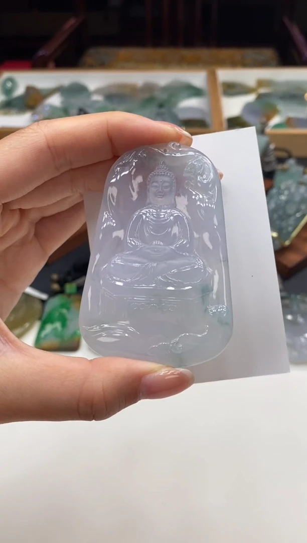 颈饰未镶嵌翡翠大日