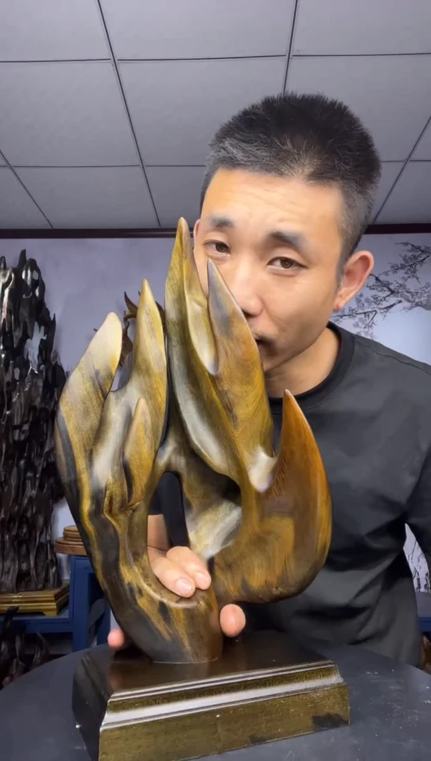 金丝楠木雕款人***?金丝楠木工艺品摆件