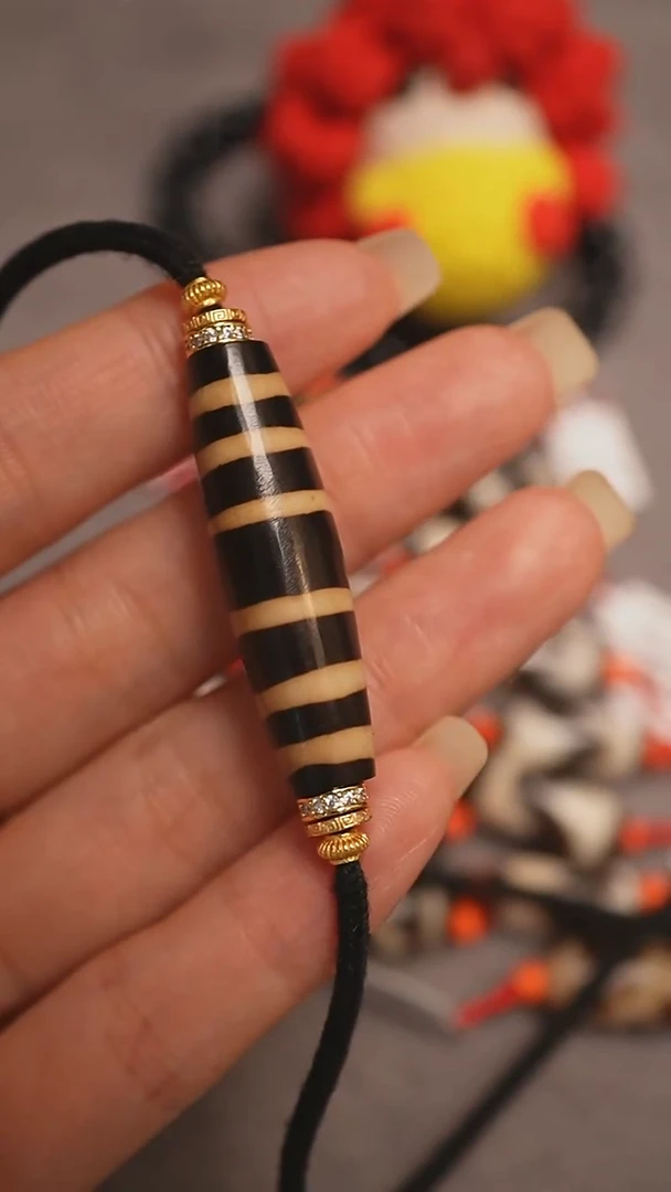 未镶嵌颈饰玛瑙/玉髓老*蚀花玛瑙珠定制编绳