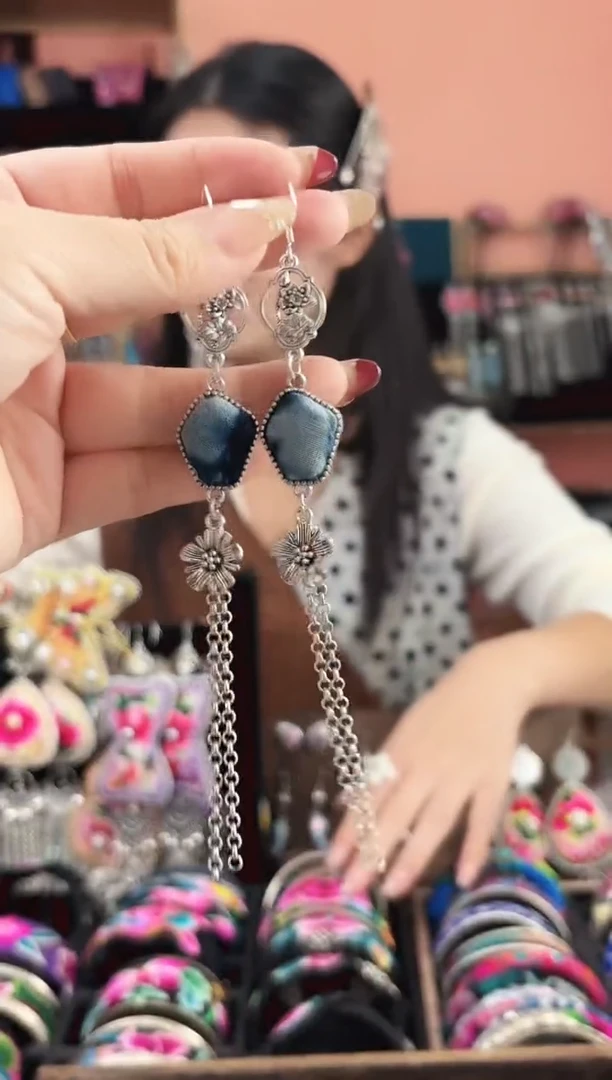 织绣艺枝独绣手工饰品49