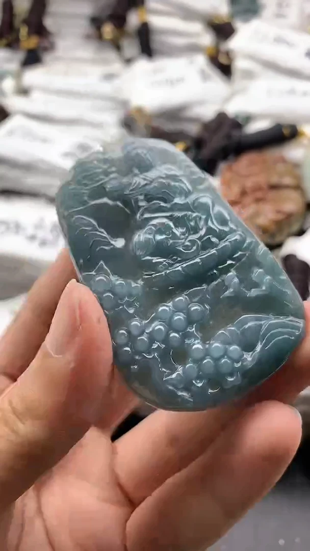 【闪购商品】翡翠颈饰未镶嵌55555555555