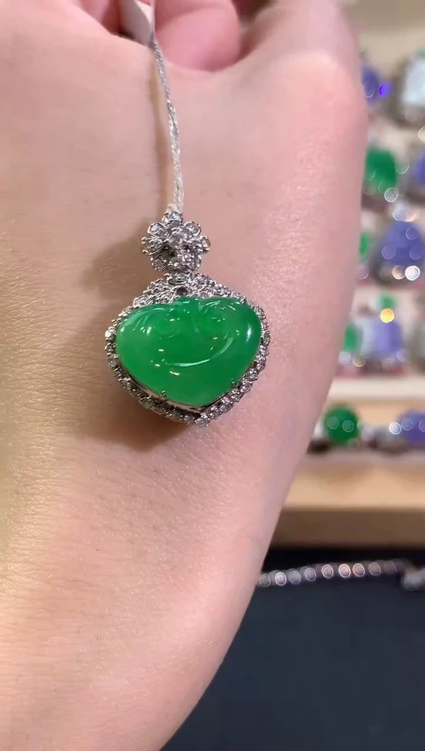 吊坠(不含链)18K金镶嵌翡翠冬日珠宝E126