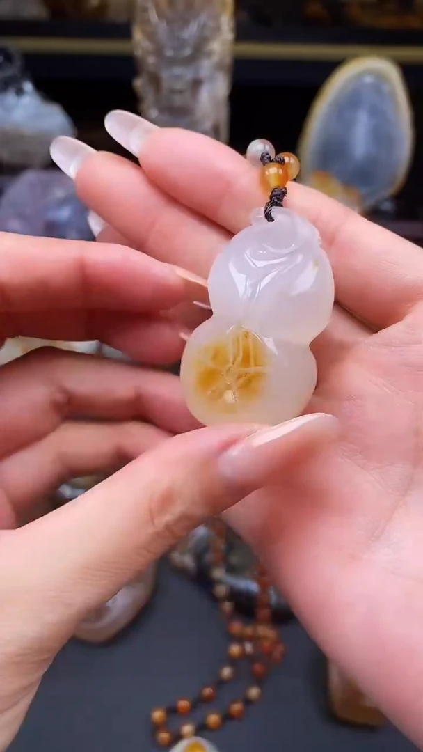 玛瑙/玉髓颈饰未镶嵌几**苦dd