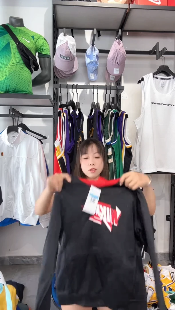 1636编码 瑕疵修复以直播间讲解为准 尺码M