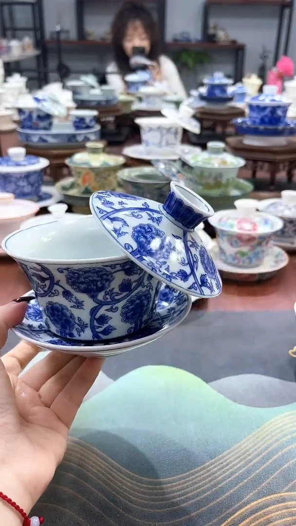 【闪购商品】320釉下彩仿古青花缠枝莲