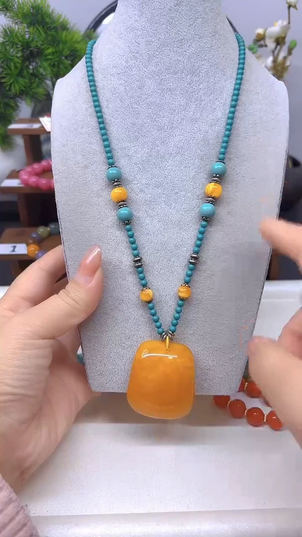 蜜蜡颈饰未镶嵌M685