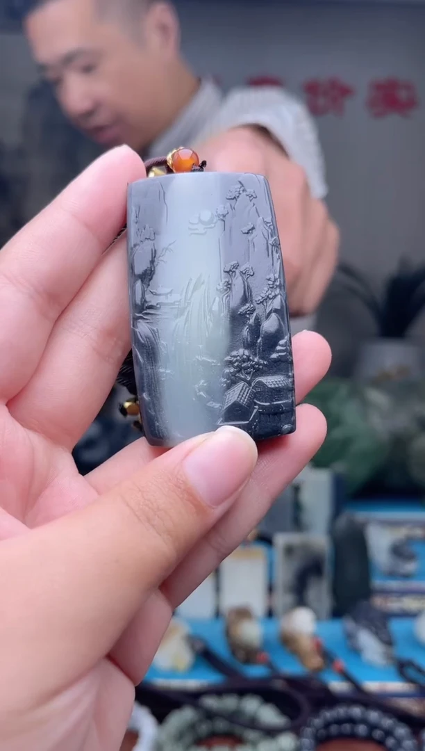 未镶嵌和田玉挂件1