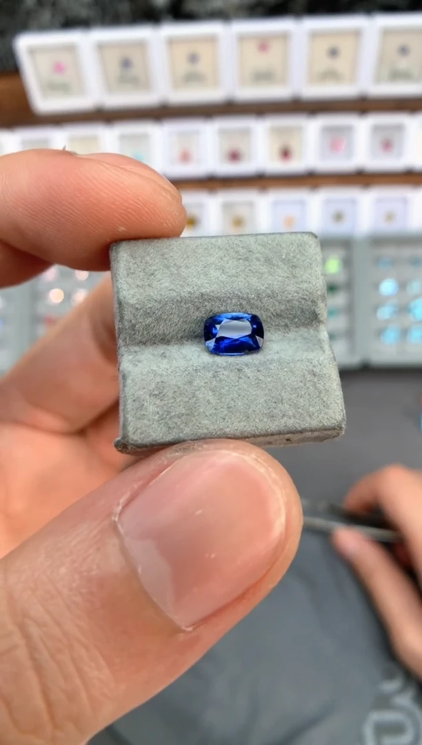 【闪购商品】定制蓝宝石裸石未镶嵌1.08ct