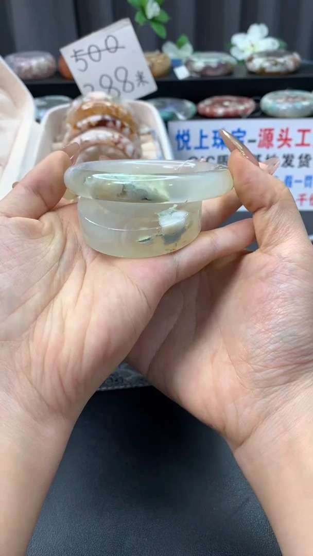 未镶嵌手镯石英质玉（56-57圈口）赠送镯心