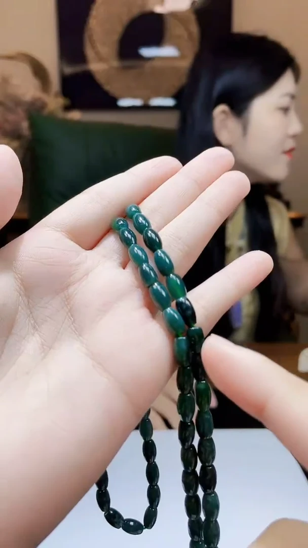 未镶嵌定制翡翠吊坠182