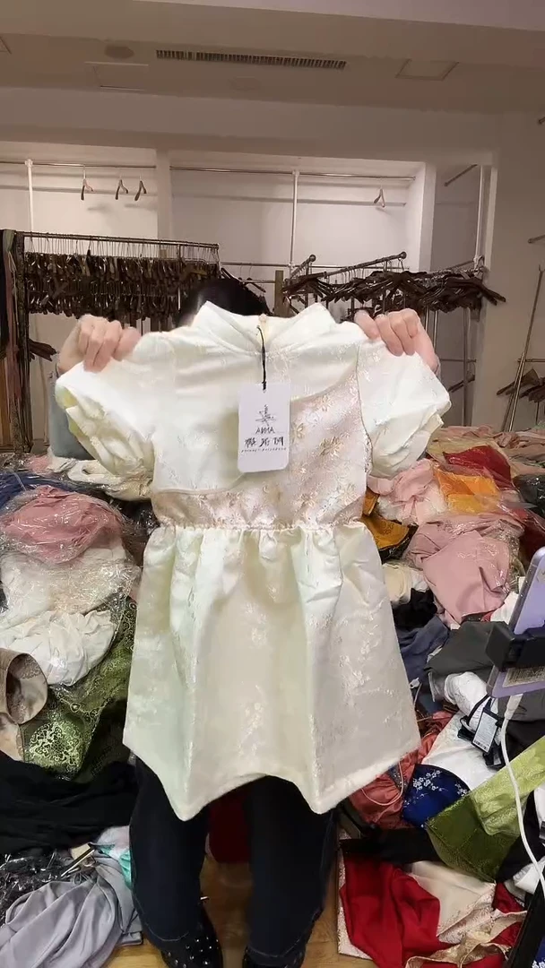 儿童       连衣裙      120码