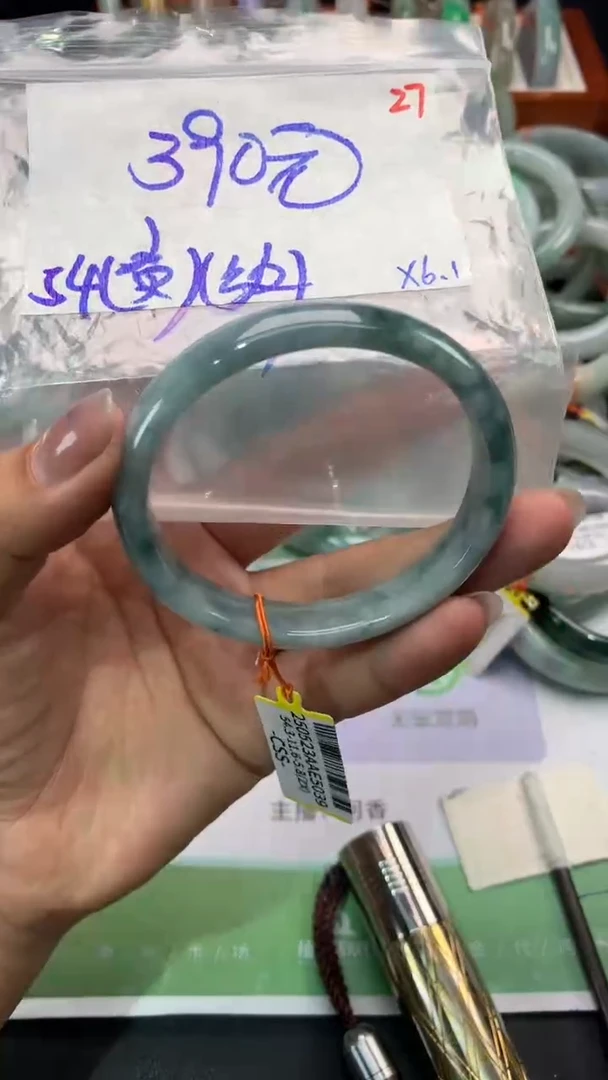 定制翡翠未镶嵌毛货需精细抛光多样性发1件+390