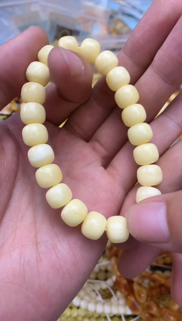 裸石蜜蜡未镶嵌手串