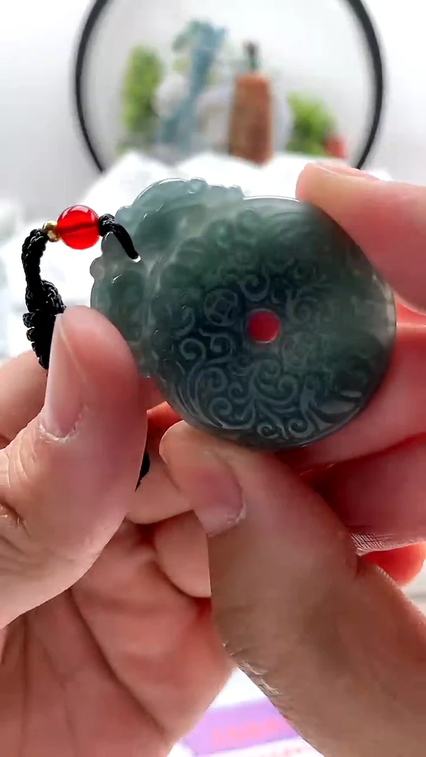 翡翠未镶嵌颈饰扣子1