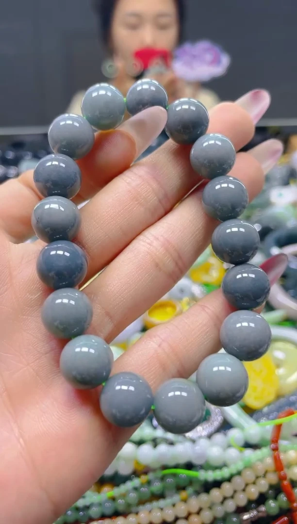颈饰未镶嵌翡翠11MM/C/翡翠A货，一件也是批发价