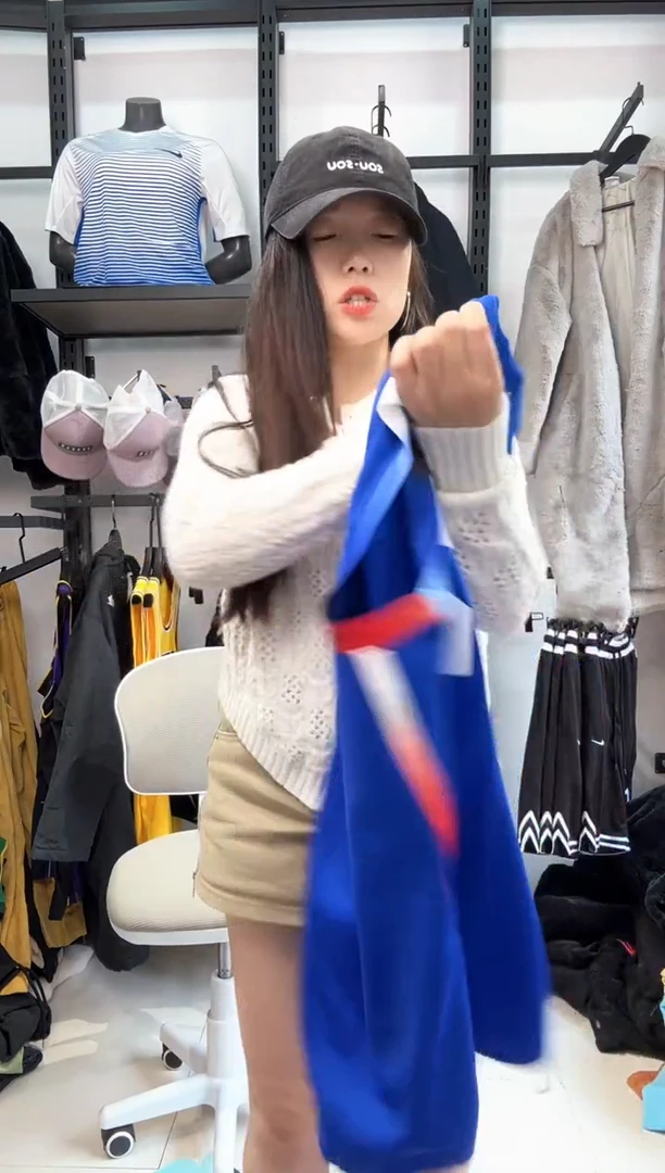 2650 编码  瑕疵直播间过款为准 尺码